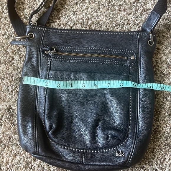 The Sak Pebbled Leather Crossbody Bag black - Picture 8 of 13